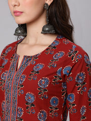 Women Maroon Ethnic Printed Straight Kurta With Three Quarter Sleeves