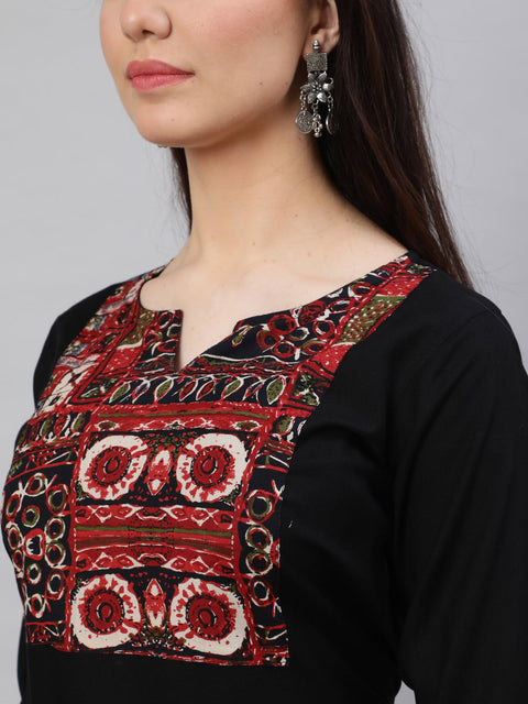 Women Black Printed Yoke straight Kurta With three qurter sleeves