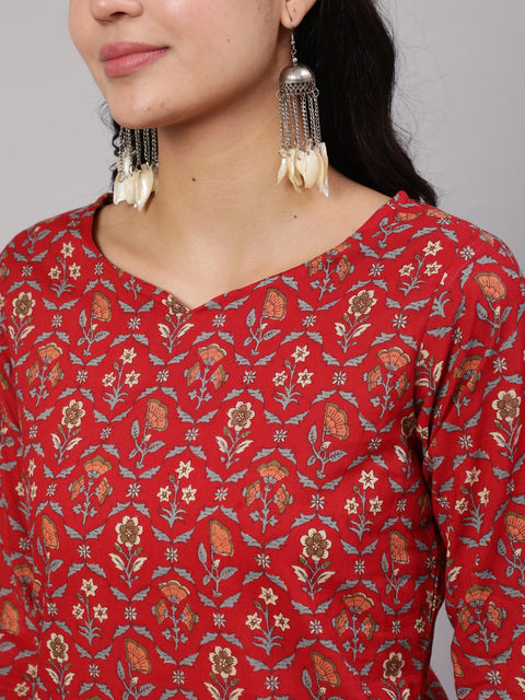 Women Red Printed straight kurta with three quarter sleeves
