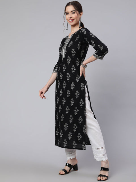 Women Black Printed straight kurta with three quarter sleeves