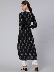 Women Black Printed straight kurta with three quarter sleeves
