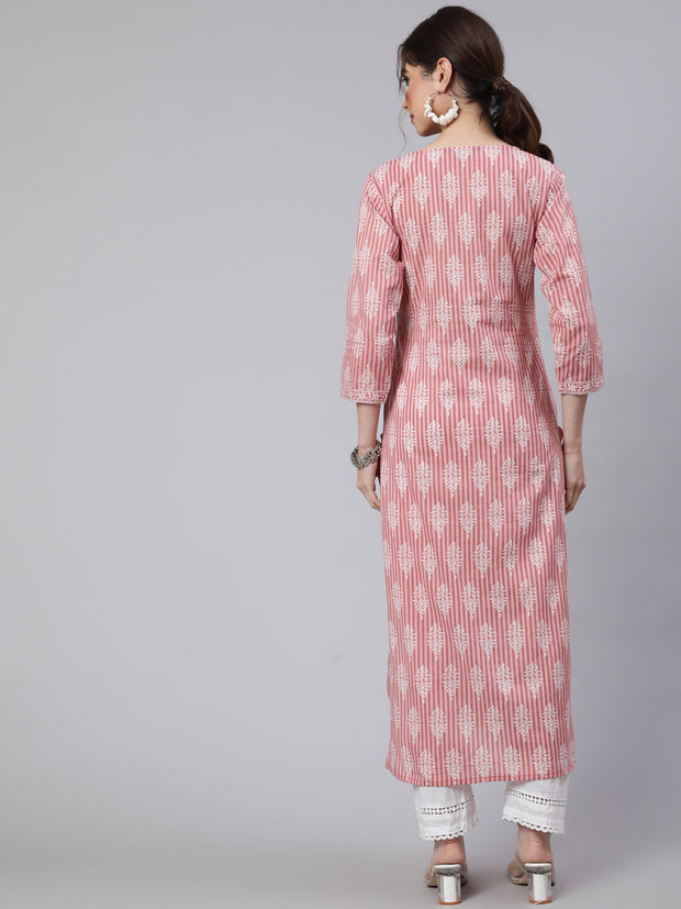 Women Pink Printed straight kurta with three quarter sleeves