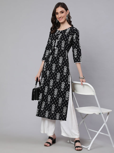 Women Black Printed straight Kurta With three qurter sleeves