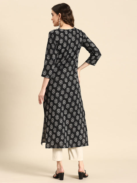 Women Black Printed straight Kurta With three qurter sleeves