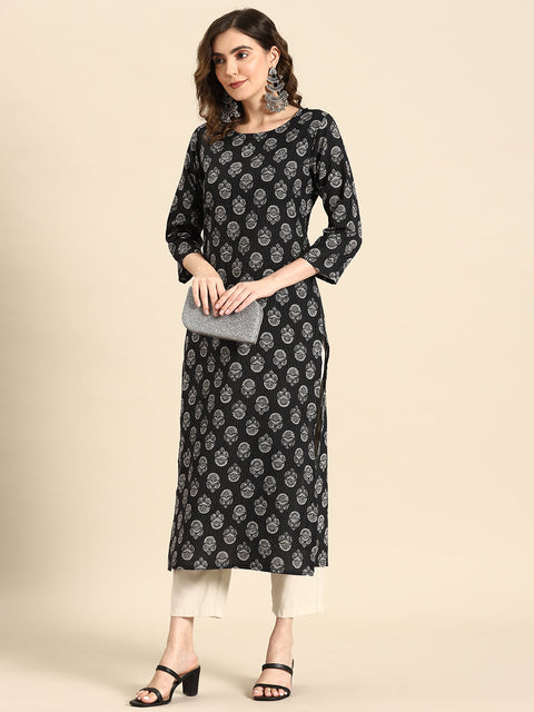 Women Black Printed straight Kurta With three qurter sleeves