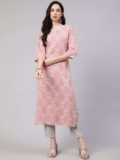 Women Pink Printed straight kurta with three quarter sleeves