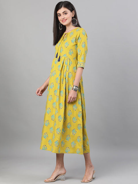 Women Green Printed Round Neck Viscose Rayon Fit and Flare Dress with pockets