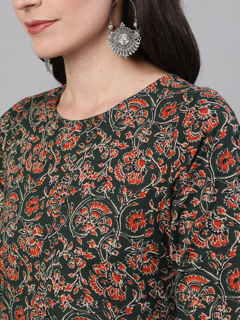 Women Green and Orange Three-Quarter Sleeves Straight Kurta With Palazzo with pockets And Face Mask