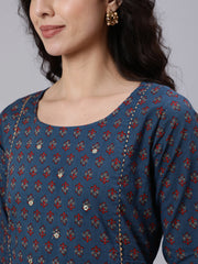 Women Blue & Maroon Floral Printed Straight kurta With Three Quarter Sleeves