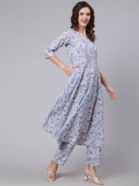 Women Grey Floral Printed Flared Kurta With Trouser And Dupatta