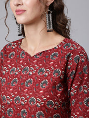 Women Maroon Ethnic Printed Straight Kurta with Three Quarter Sleeves