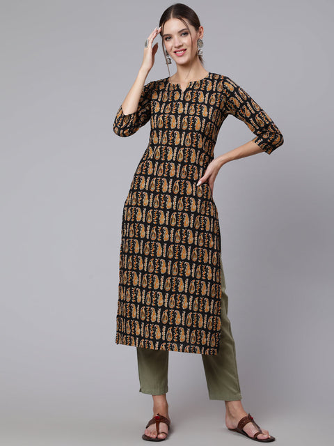 Women Black Printed straight kurta with three quarter sleeves