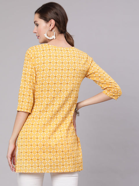 Women Yellow Printed Straight Tunic With Three Quarter Sleeves