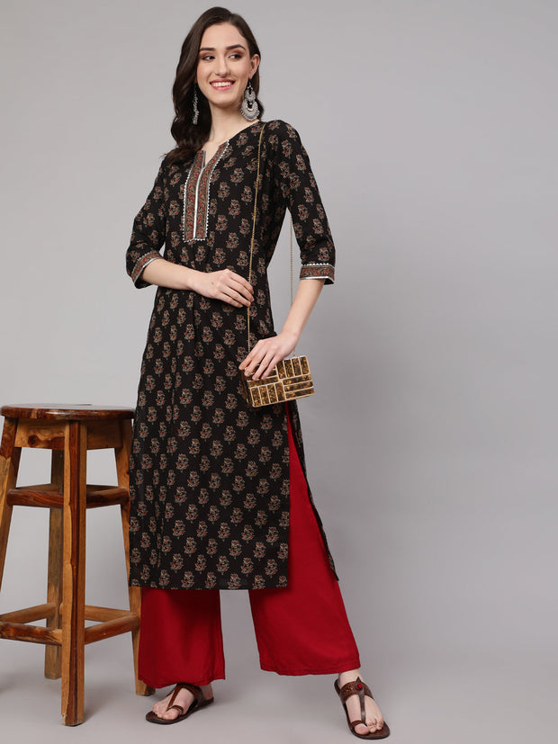 Women Black Printed straight kurta with three quarter sleeves