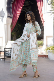 Women Green Printed Gathered Kurta And Trouser With Dupatta