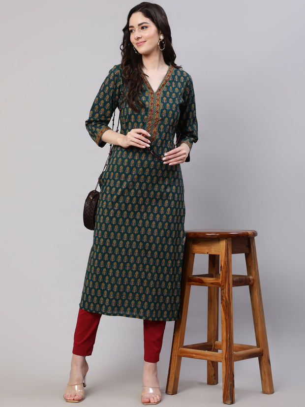 Women Green Ethnic Printed Straight Kurta With Three Quarter Sleeves