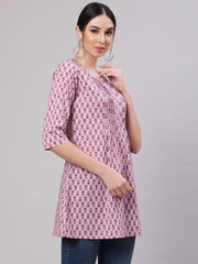 Women Mauve Straight Tunic With Three Quaretr Sleeves