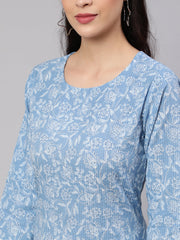 Women Blue Ethnic Printed Straight Kurta with Three Quarter Sleeves