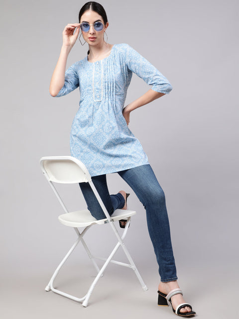Women Blue Straight Tunic With Three Quaretr Sleeves