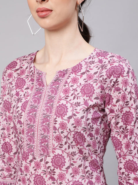 Women Pink Straight Tunic With Three Quaretr Sleeves