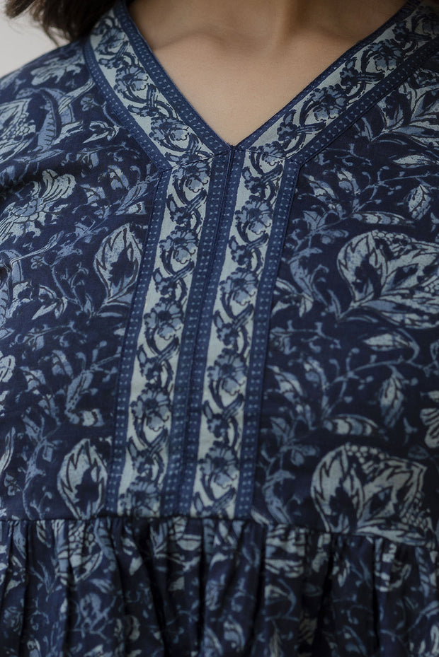 Women Navy Blue Floral Printed Peplum Tunic