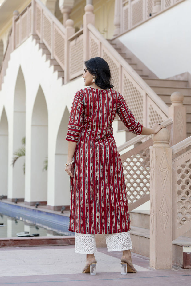 Women Maroon Ikat Printed Straight V-Neck Kurta