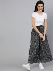 Women Black Printed Wide Legged Printed Plazo With Side Pockets