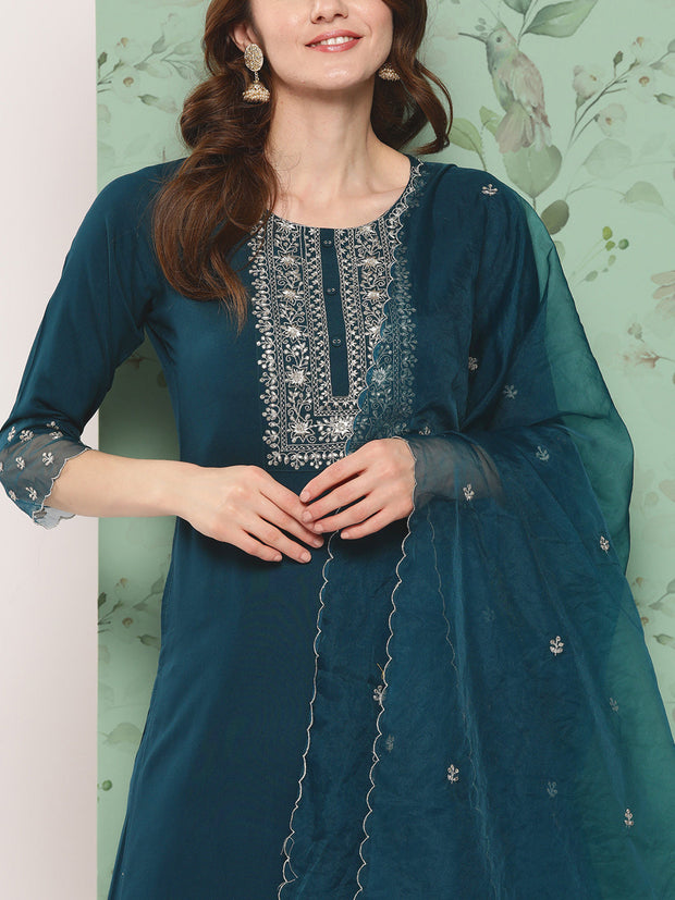 Women Teal Blue Embroidered  Straight Kurta And Trouser With Organza Dupatta