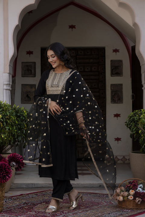 Women Black Embroidered Straight Kurta With Palazzo And Net Dupatta