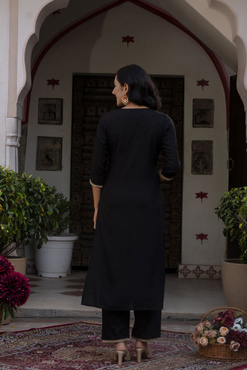 Women Black Embroidered Straight Kurta With Palazzo And Net Dupatta