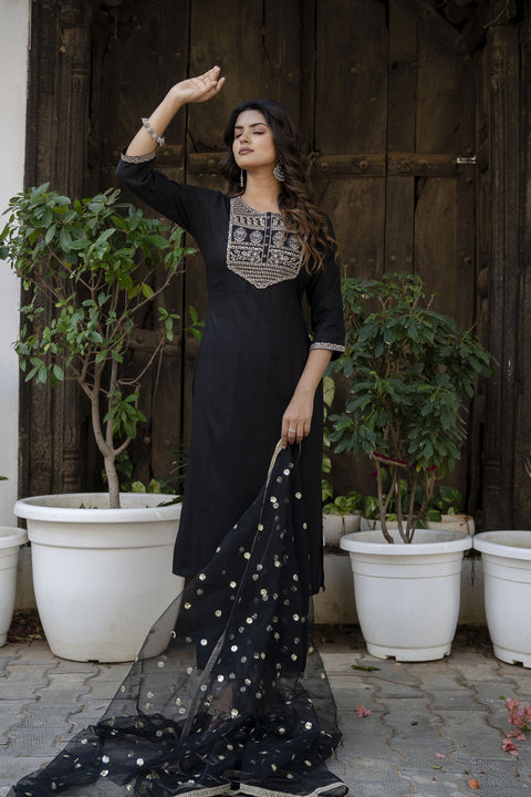 Women Black Embroidered Straight Kurta With Trouser And Net Dupatta