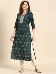 Women Green Embroidered Yoke Desgin Straight Kurta