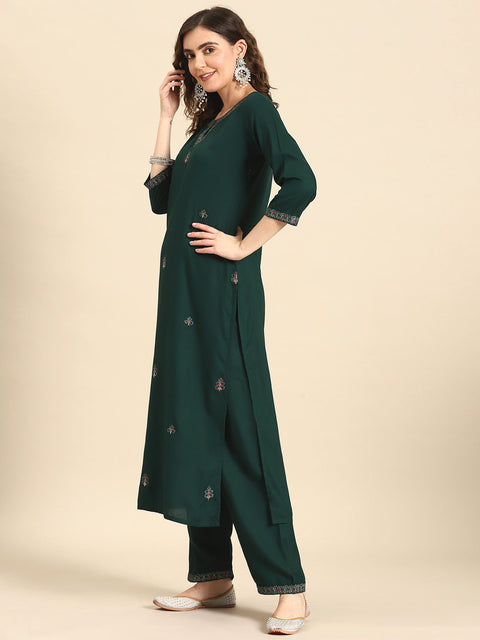 Women Green Embroidered Straight Kurta With Palazzo And Net Dupatta