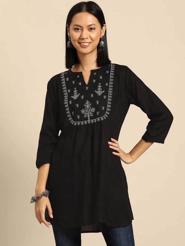 Women Black Embroidered Yoke Straight Tunic With Three Quarter Sleeves