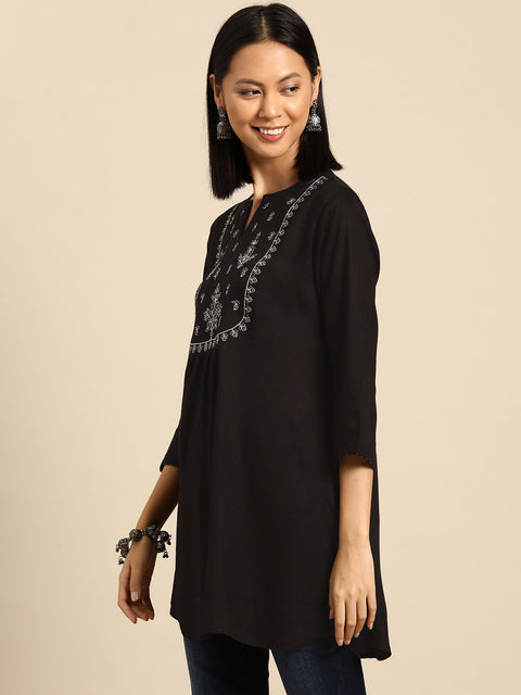 Women Black Embroidered Yoke Straight Tunic With Three Quarter Sleeves