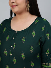 Plus Size Women Green & Gold Printed Staright Kurta With Three Quarter Sleeves